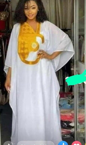 Robe Caftan Blanche Élégante