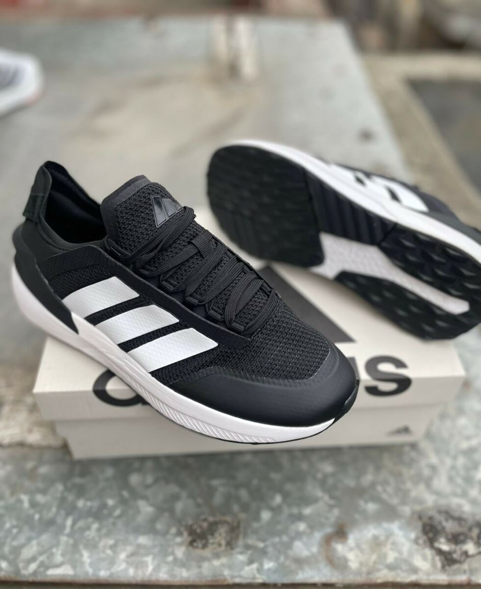 Baskets noires Adidas légères