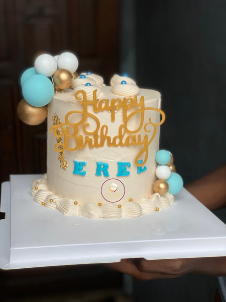 Gâteau d'anniversaire élégant