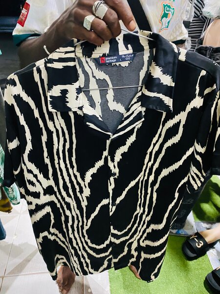 Chemise imprimée chic homme