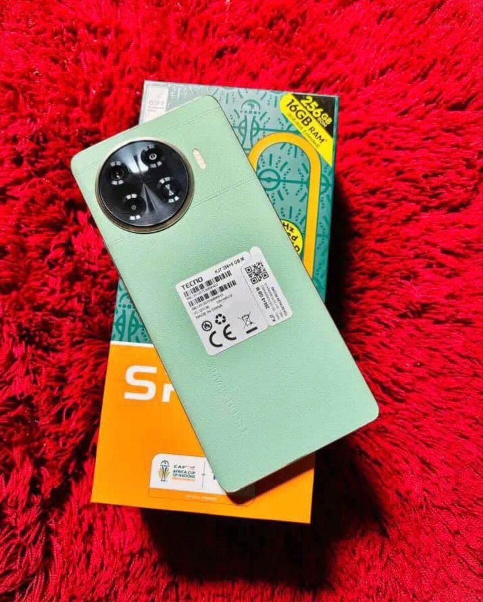 Smartphone Tecno Spark 20 Pro