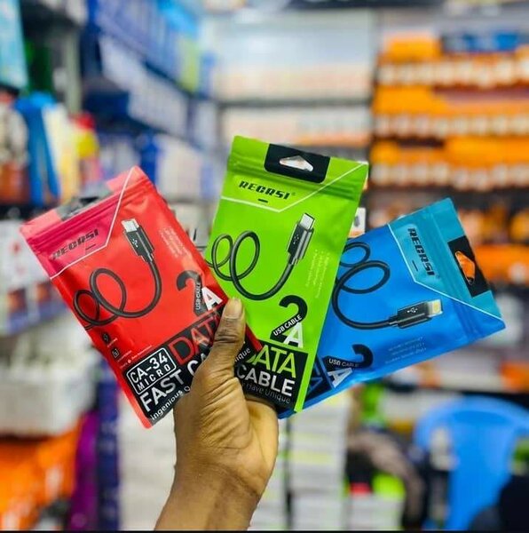 Iphone, type C and flat pin charging cables