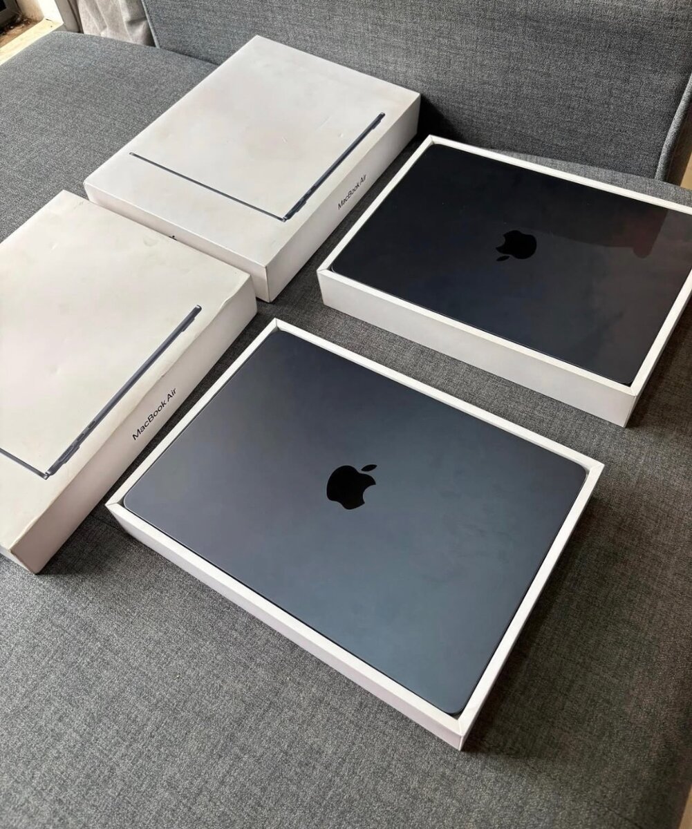 MacBook Air 13.6  256/8gig