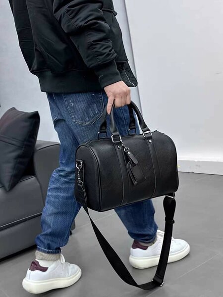 Sac de Voyage en Cuir Élégant