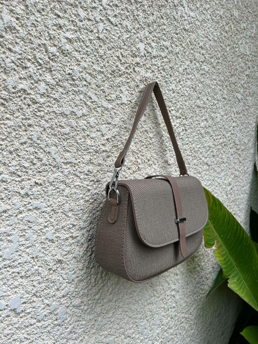 Sac bandoulière en simili cuir