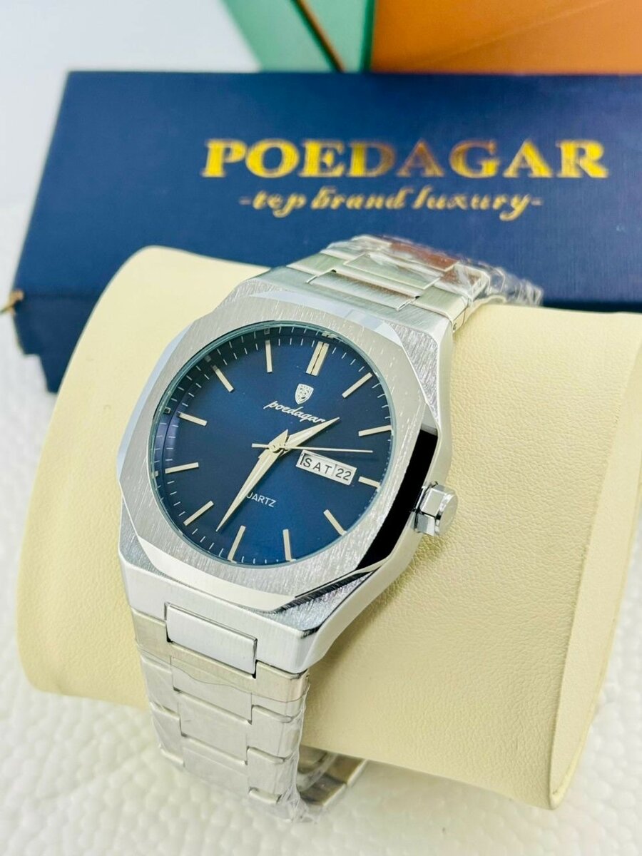 Montre en acier inoxydable élégante