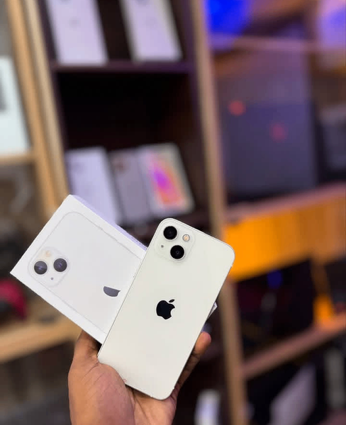 iPhone 13