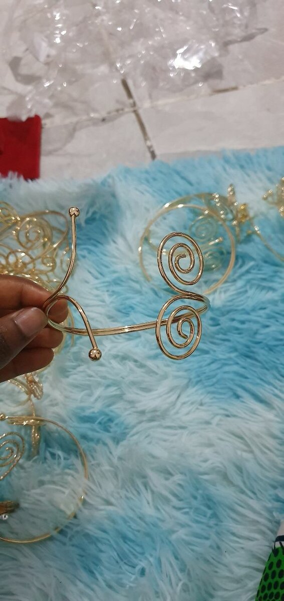 Bracelet décoratif de bras