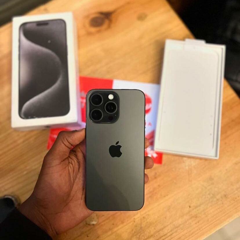 Apple iPhone 15 Pro 256GB Black