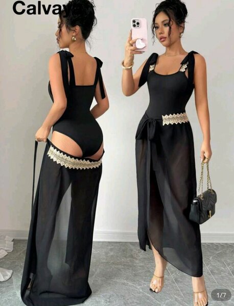 Robe de plage élégante en noir