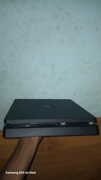 Console de Jeu PS4 avec Manette