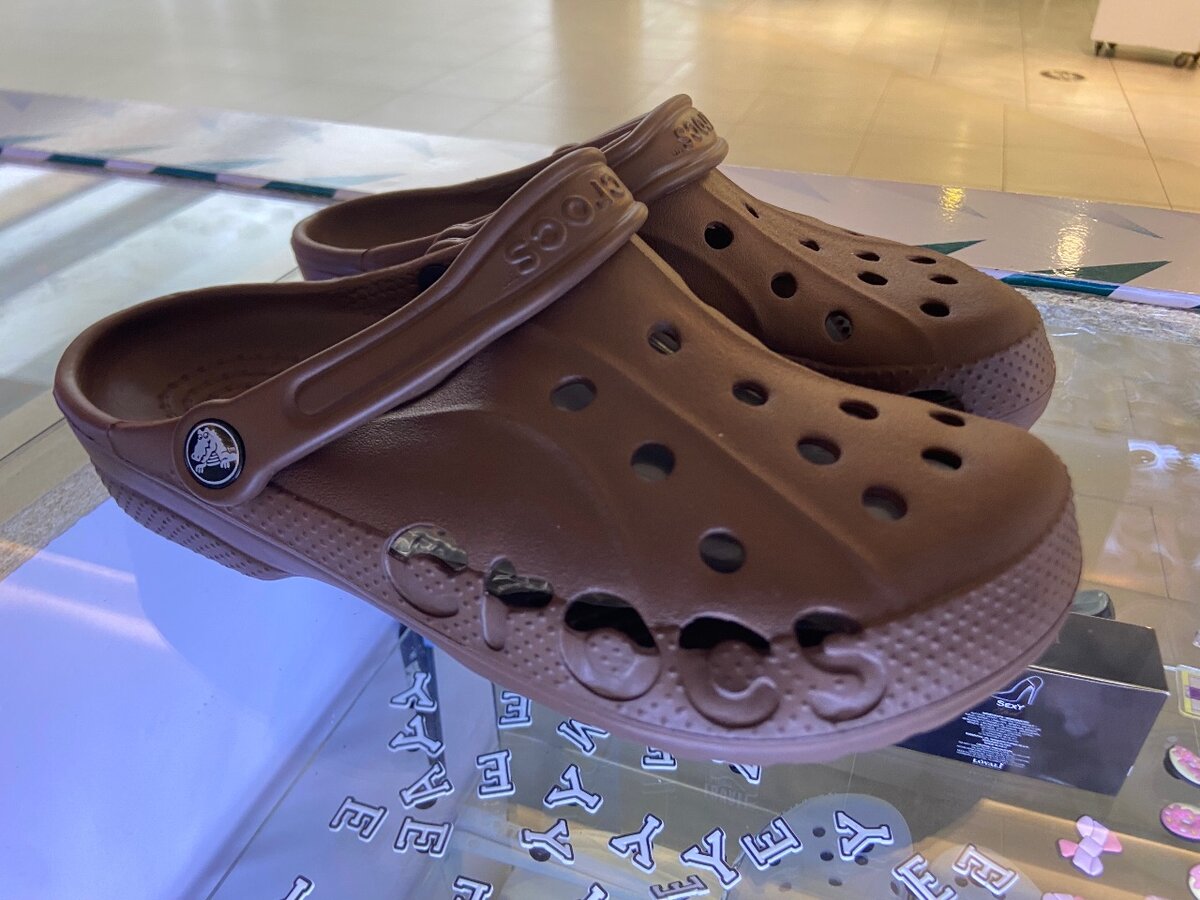 CROCS
