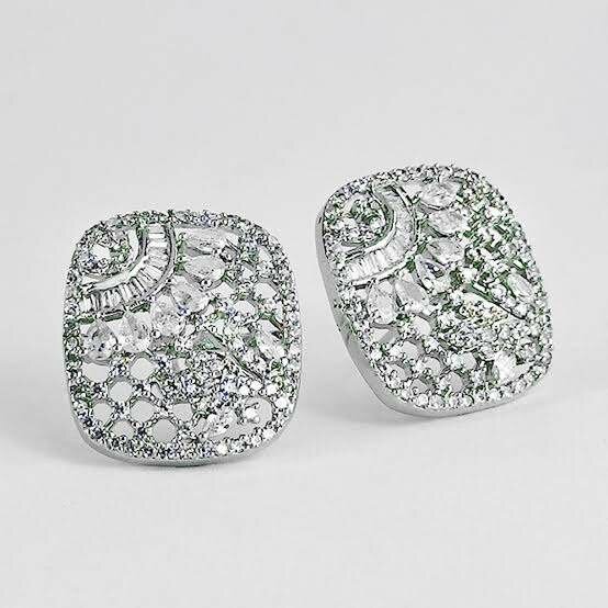 Ladies earring