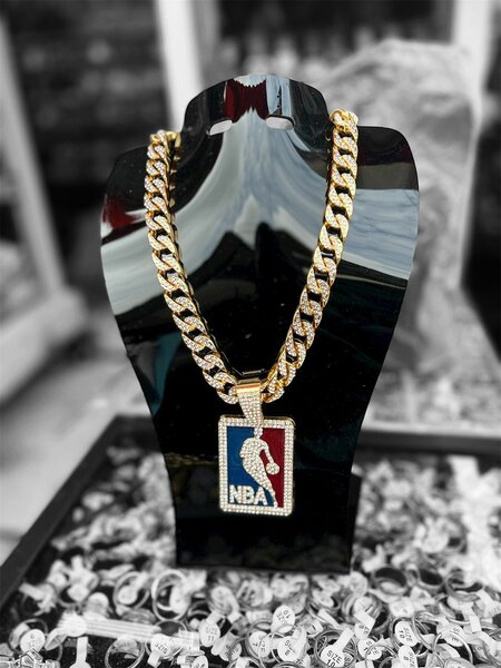 Collier en chaîne cubain NBA