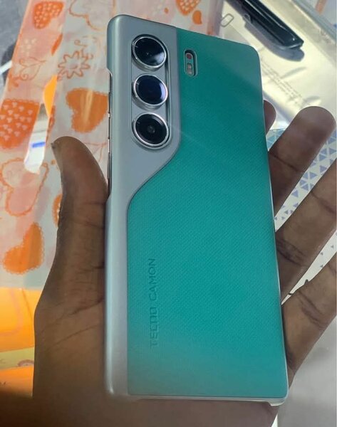 Smartphone Tecno Camon 40 Pro