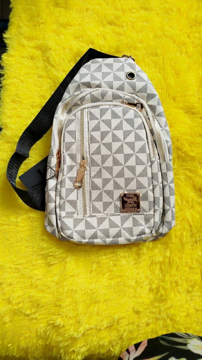 Sac bandoulière géométrique tendance