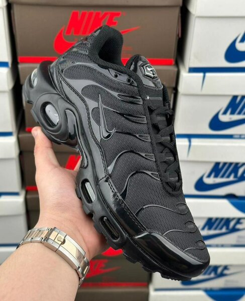 Baskets noires élégantes homme