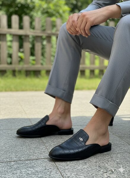 Mules en cuir élégantes