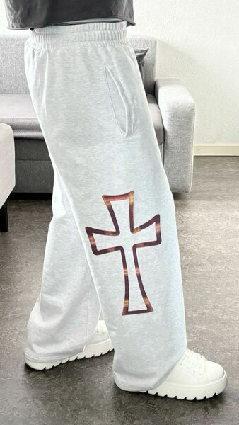 Pantalon large avec croix