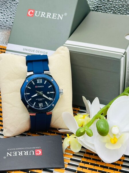 Montre élégante CURREN