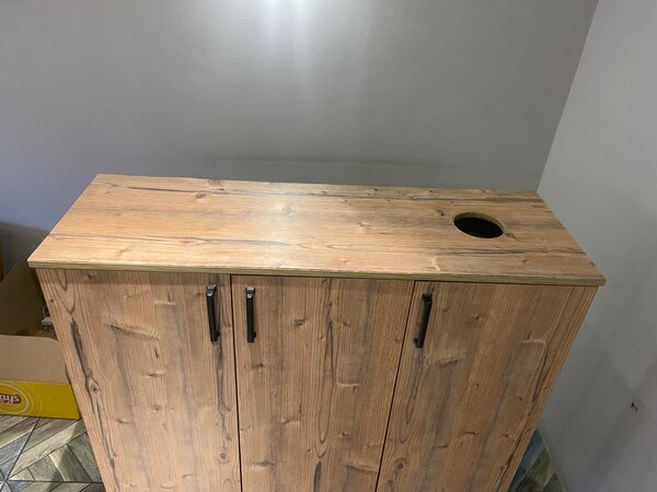 Стейшн-шкафчик