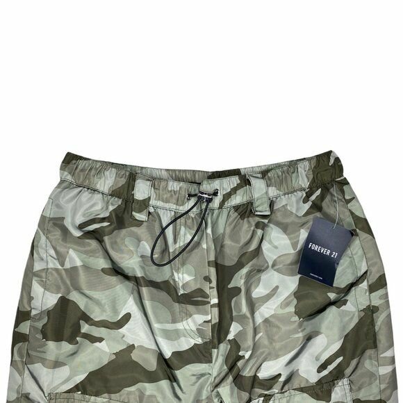 Women's Forever 21 Camo Parachute Jogger Pants