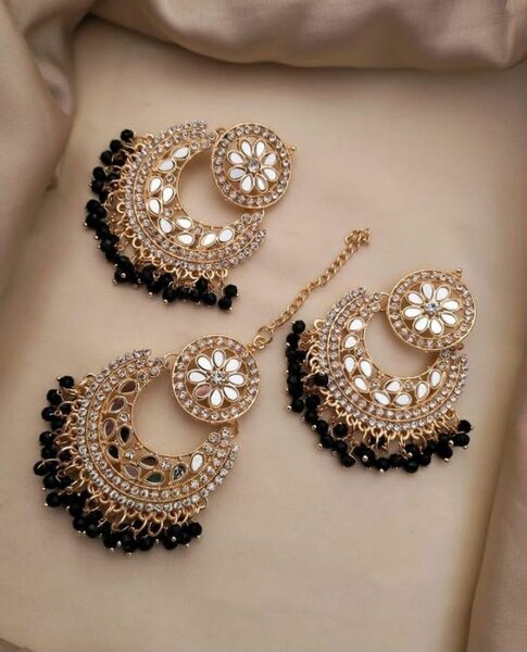 Artificial earrings