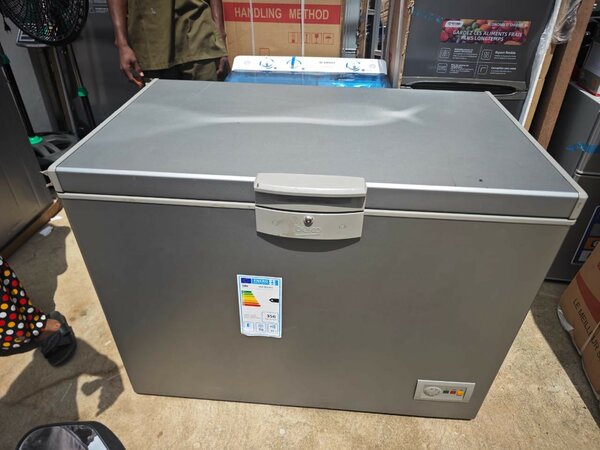 Congélateur Beko 310 litre une semaine d'utilisation casi n