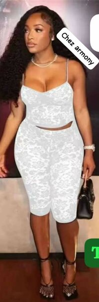 Tenue d'été en dentelle chic