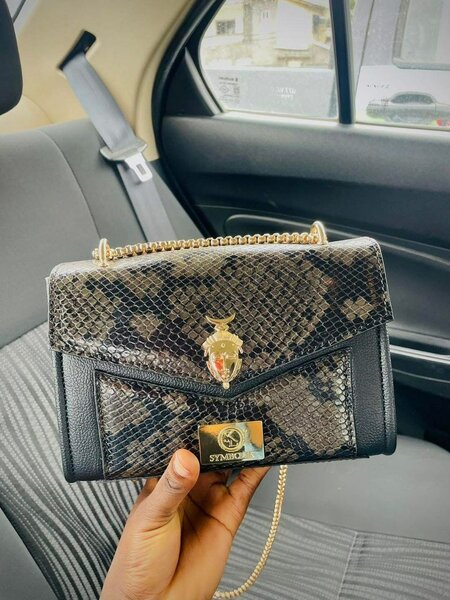 Sac à main élégant Symbolik