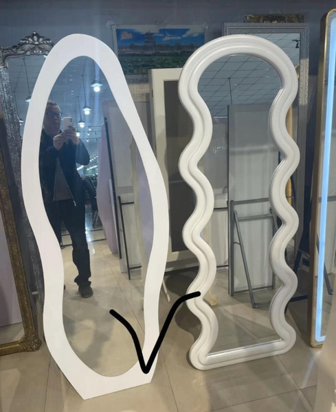 Full dressing mirror
