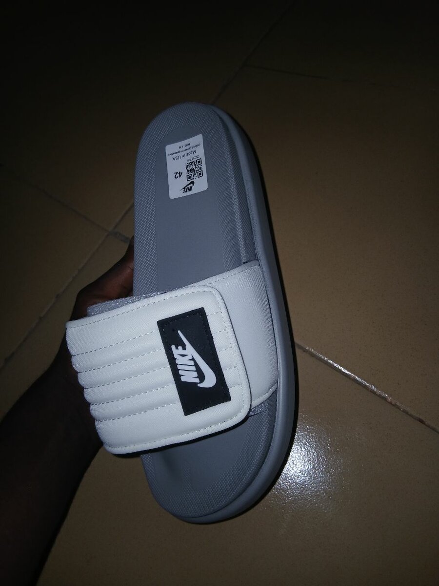 Nike slippers