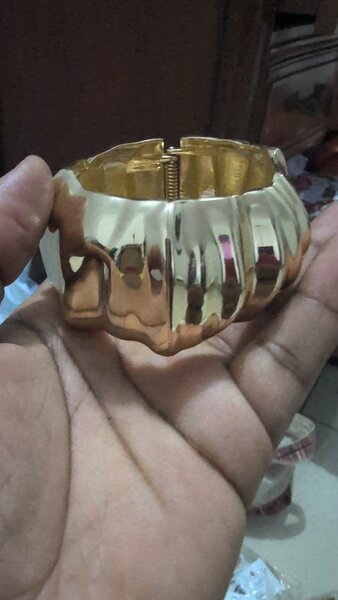 Bracelet serpent doré élégant