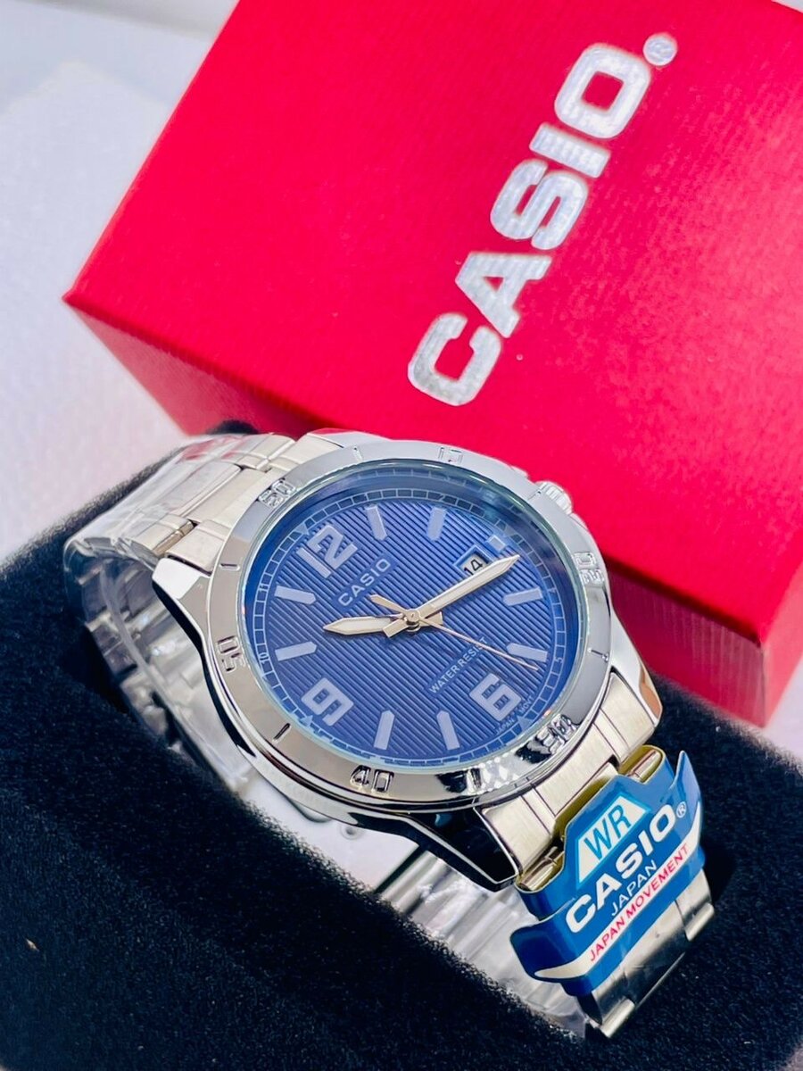 Montres élégantes Casio et Lacoste