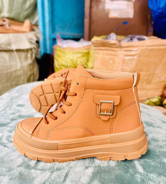 Baskets enfant