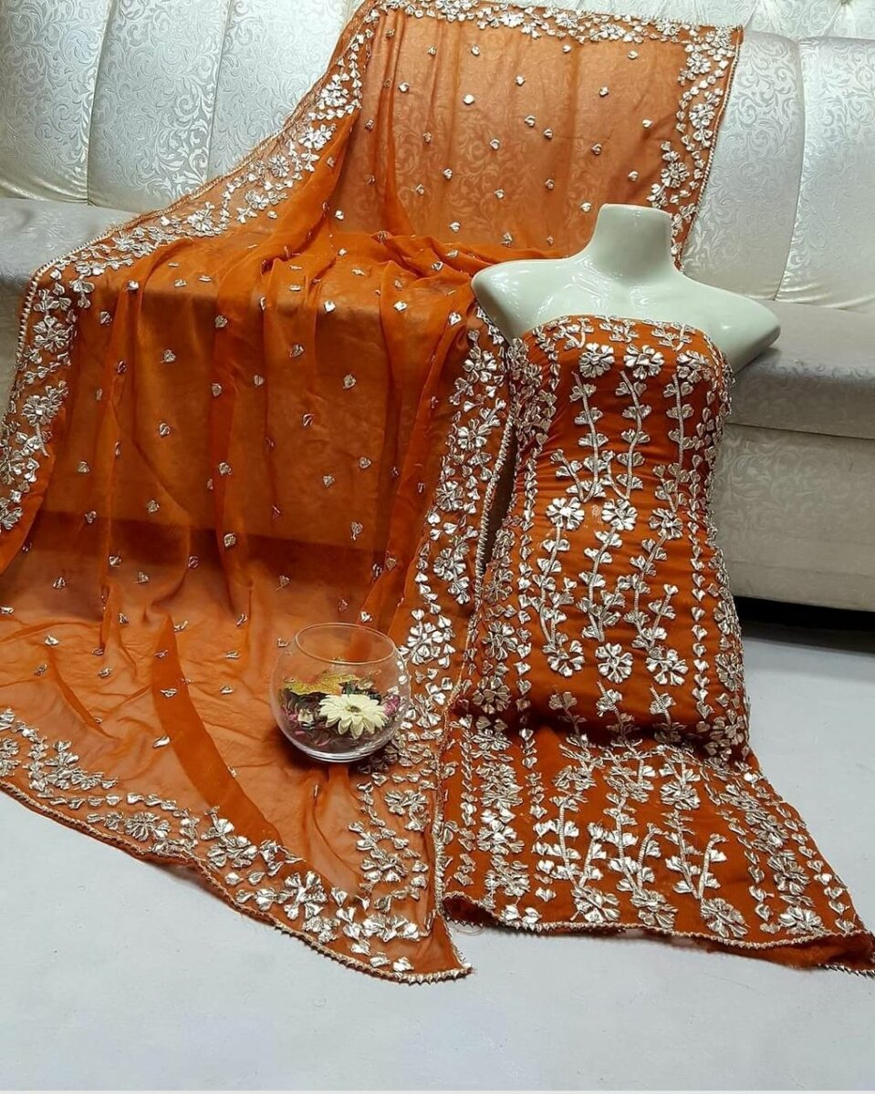 Ladies suite