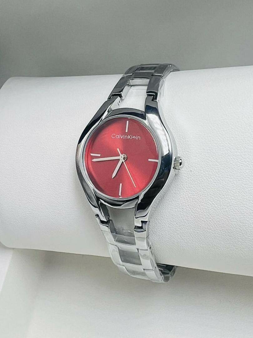 Montre Femme Rouge Elegante