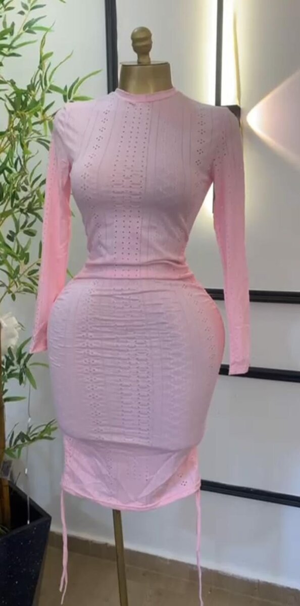 Robe moulante rose élégante