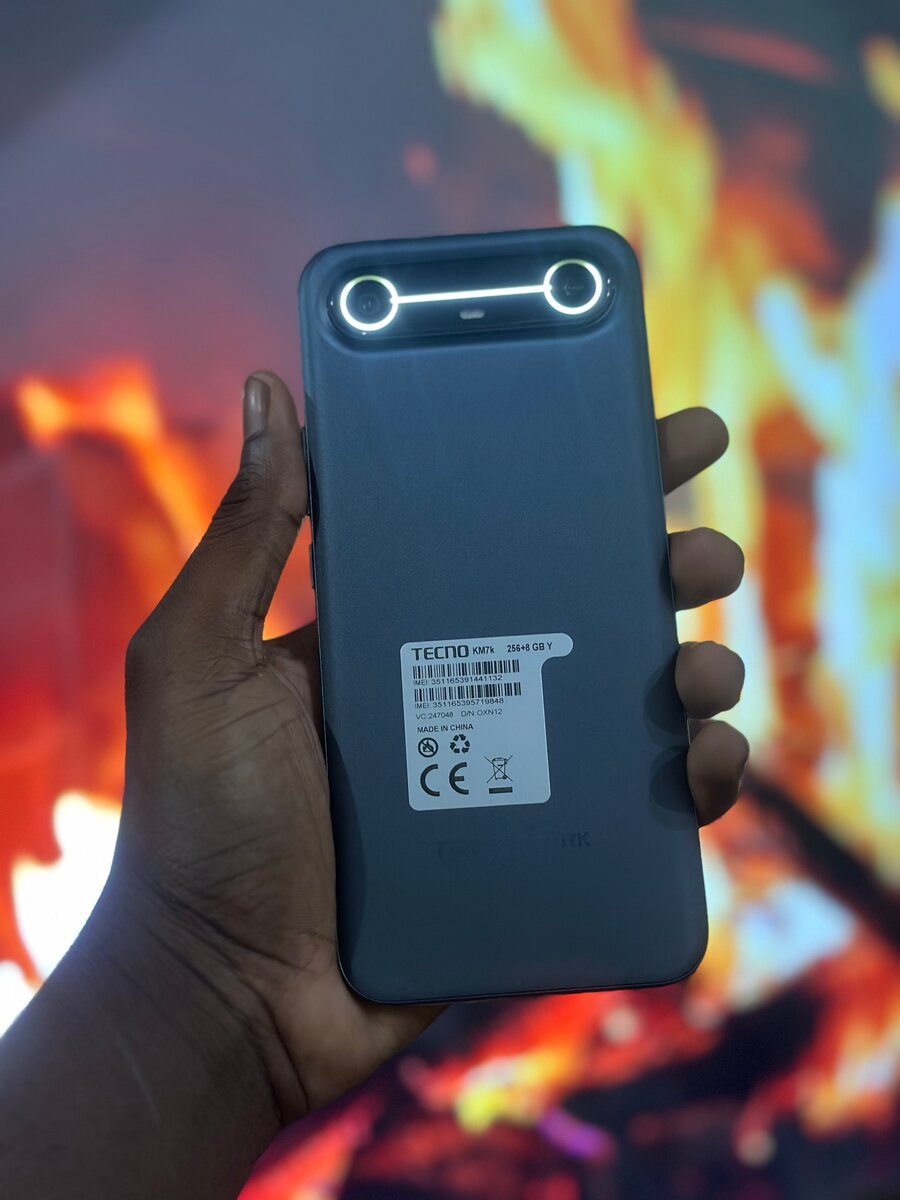 Smartphone Tecno Spark Slim