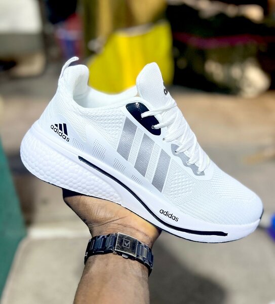 Chaussures Adidas