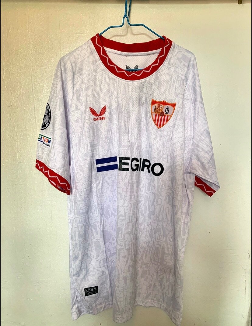 Maillot de football tendance