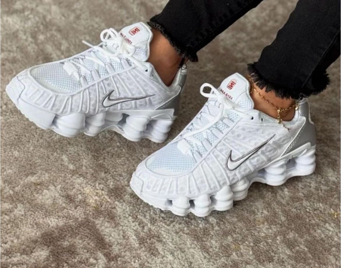 Baskets Nike Shox Blanches