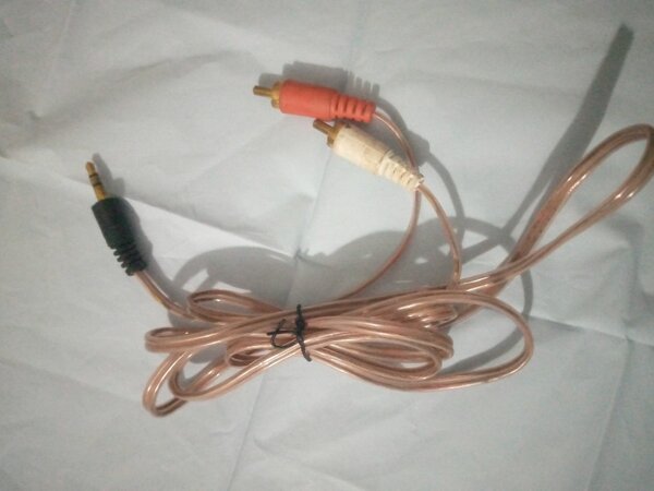 Câble Audio Jack1,5mm Vers RCA