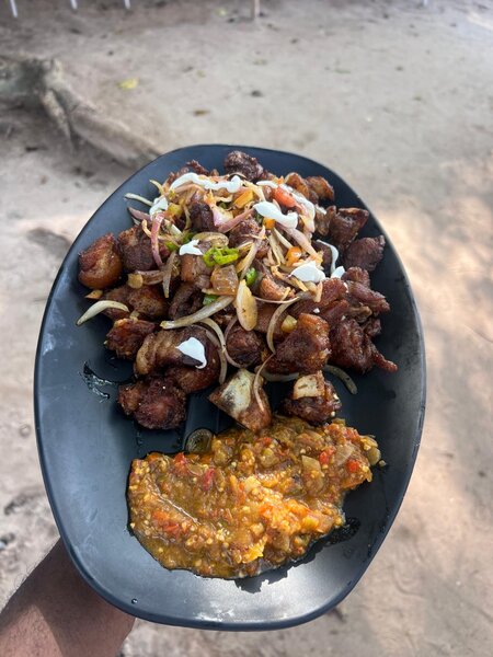 viande de porc frite avec pâte