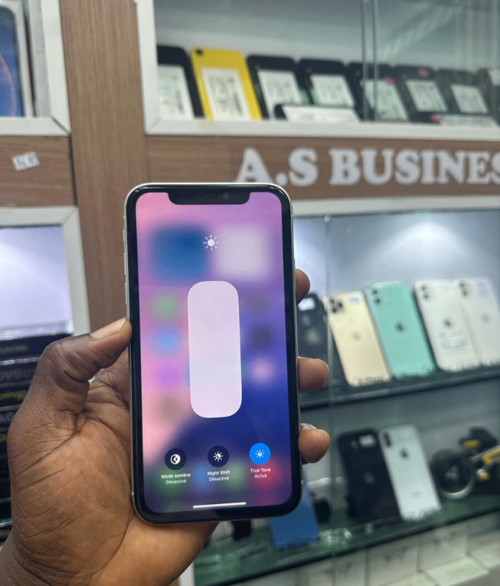 iPhone 11 simple