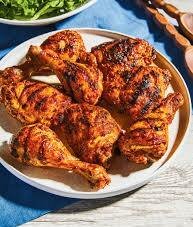 Friture de banane plantain et poulet grillé