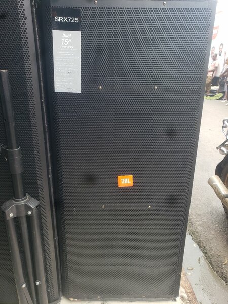 JBL SRX725 Dual 15" Speaker