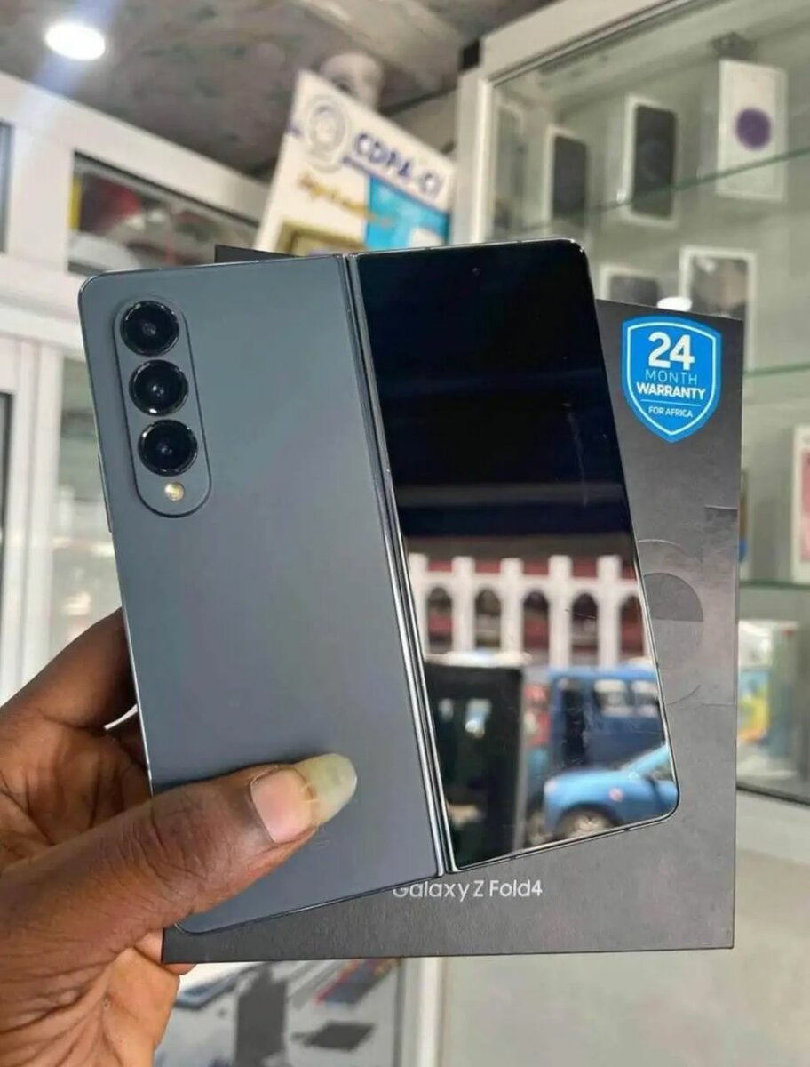 Samsung Galaxy Z Fold 3