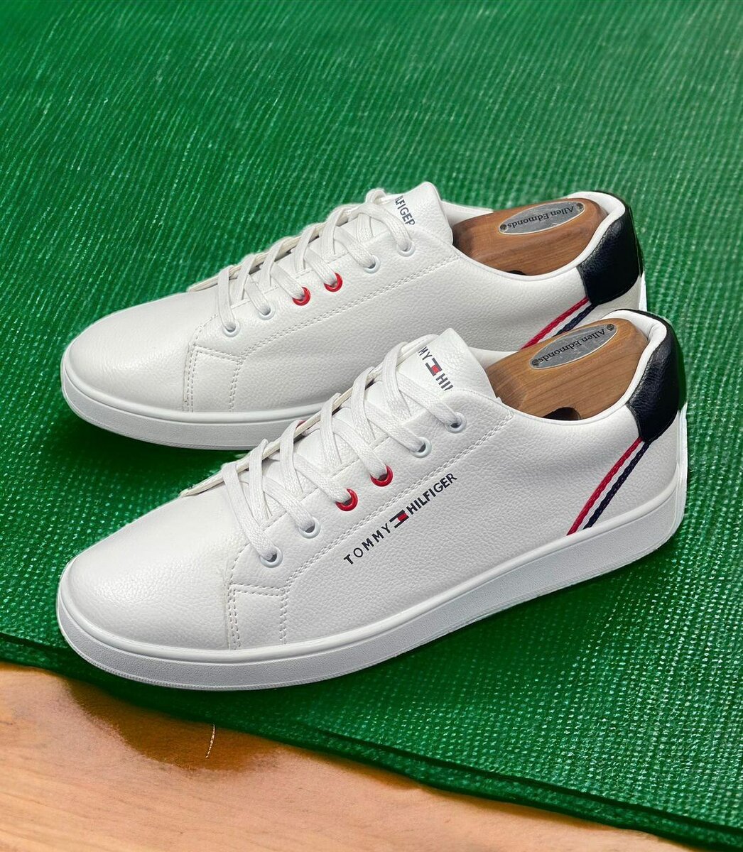 Tommy Hilfiger