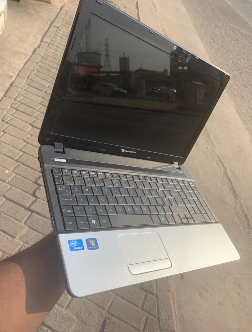 Acer Packard bell TE11HC